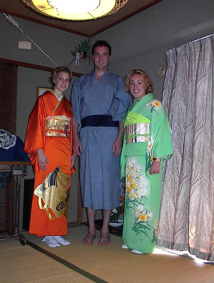 Kimonos with Hippo Family Home Stay DSC00252